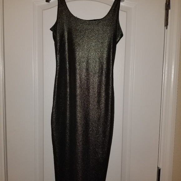Windsor Black and Gold Sparkly Fitted Midi Dress - Picture 1 of 2